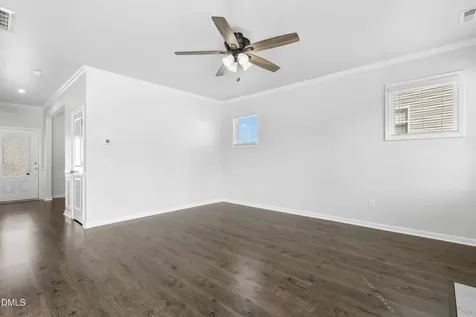 185 Stornoway Lane Clayton NC 27527
