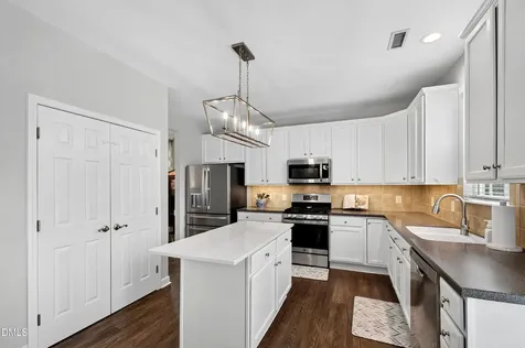 6220 Amber Bluffs Crescent Raleigh NC 27616