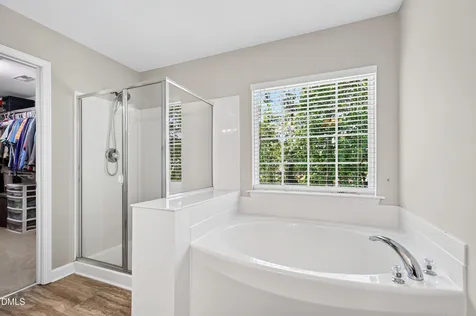 6220 Amber Bluffs Crescent Raleigh NC 27616