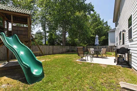 6220 Amber Bluffs Crescent Raleigh NC 27616