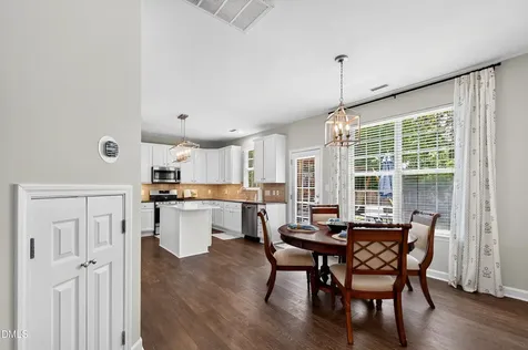 6220 Amber Bluffs Crescent Raleigh NC 27616