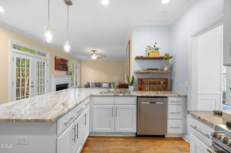 102 Chatsworth Street Cary NC 27513