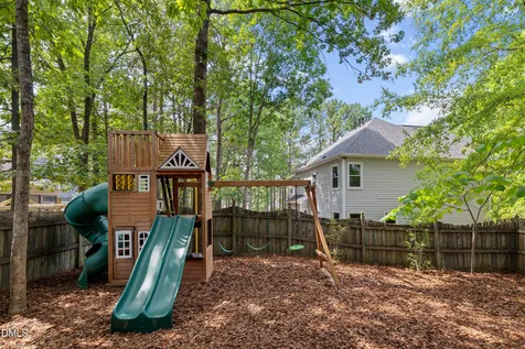 102 Chatsworth Street Cary NC 27513