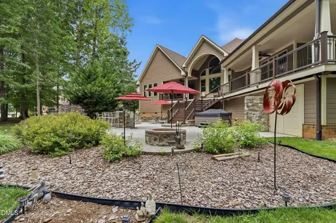 1106 Dovefield Lane Youngsville NC 27596
