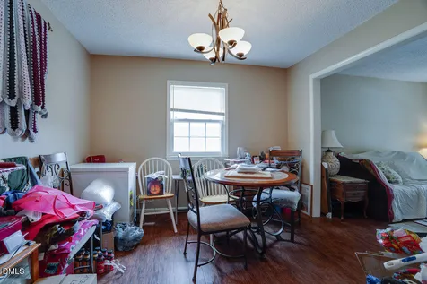 1912 Middlewood Court High Point NC 27265
