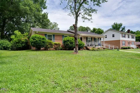 1912 Middlewood Court High Point NC 27265