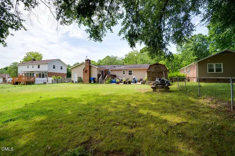 1912 Middlewood Court High Point NC 27265