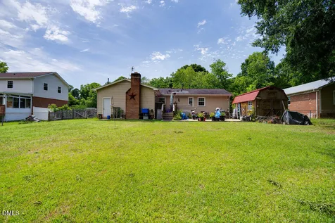 1912 Middlewood Court High Point NC 27265