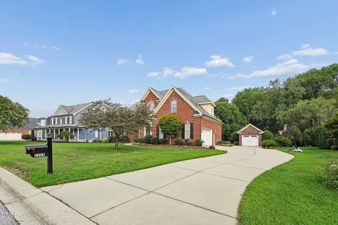 2228 Belvinwood Drive Fuquay Varina NC 27526
