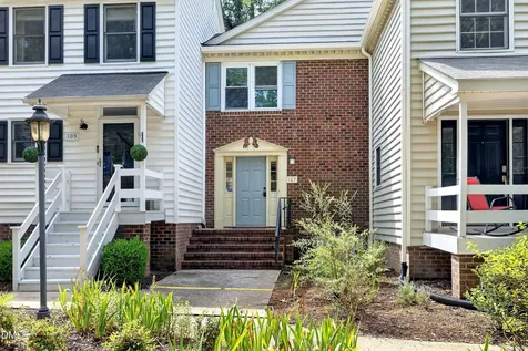 107 Sully Court Chapel Hill NC 27514