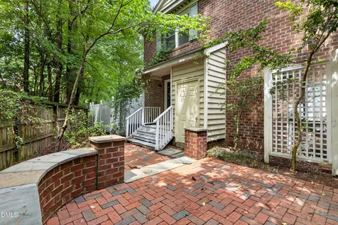 107 Sully Court Chapel Hill NC 27514