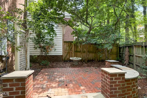 107 Sully Court Chapel Hill NC 27514