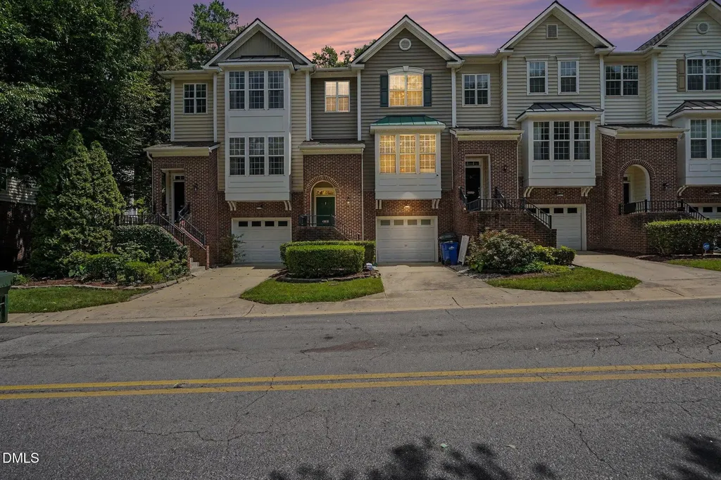 5453 Crescentview Parkway Raleigh NC 27606