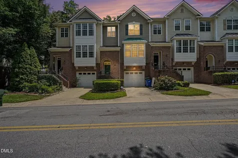5453 Crescentview Parkway Raleigh NC 27606