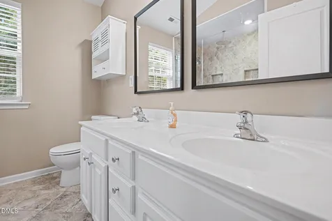 5453 Crescentview Parkway Raleigh NC 27606