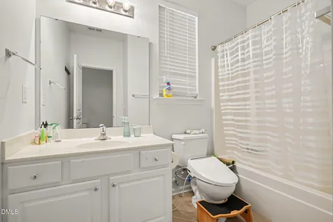 5453 Crescentview Parkway Raleigh NC 27606
