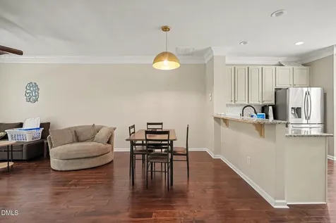 5453 Crescentview Parkway Raleigh NC 27606