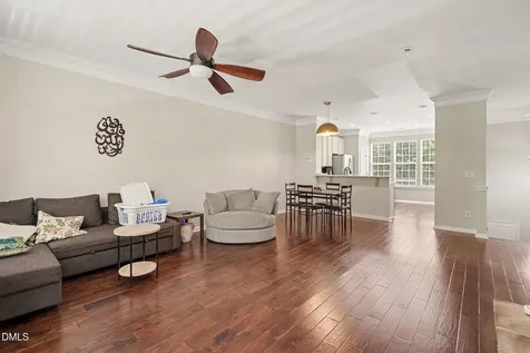 5453 Crescentview Parkway Raleigh NC 27606