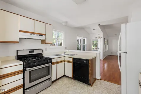 101 Standish Drive Chapel Hill NC 27517