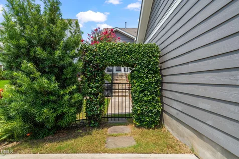 133 Daisy Grove Lane Holly Springs NC 27540