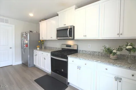 212 Antietam Place Mebane NC 27302