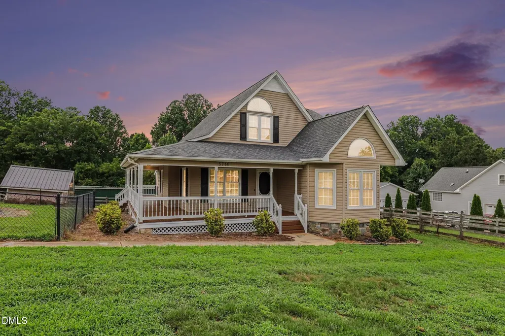5714 Rolling Meadows Road Randleman NC 27317
