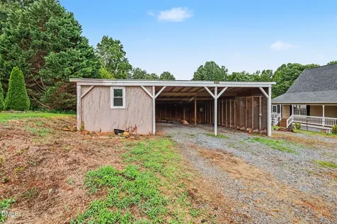 5714 Rolling Meadows Road Randleman NC 27317