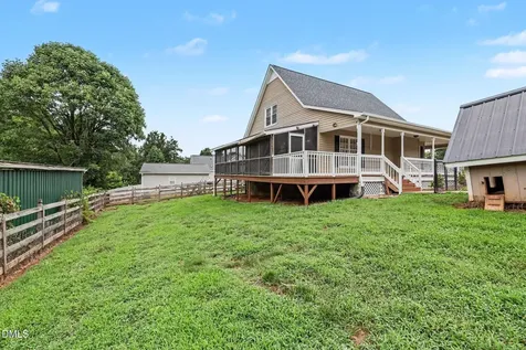5714 Rolling Meadows Road Randleman NC 27317