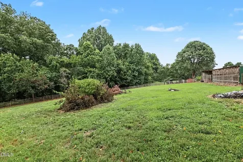 5714 Rolling Meadows Road Randleman NC 27317