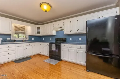 5714 Rolling Meadows Road Randleman NC 27317