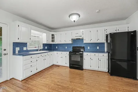 5714 Rolling Meadows Road Randleman NC 27317