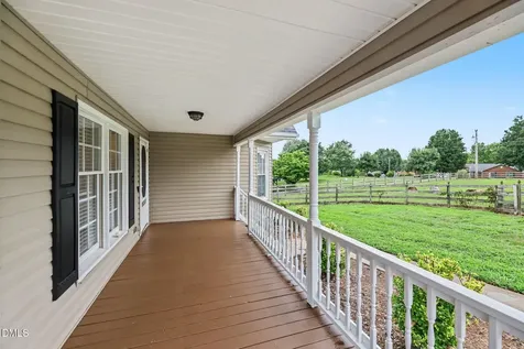 5714 Rolling Meadows Road Randleman NC 27317