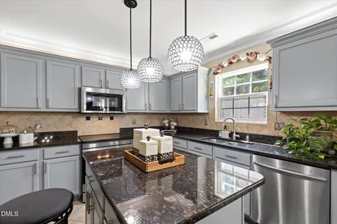 5304 Seaspray Lane Raleigh NC 27610