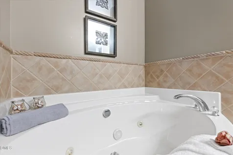 5304 Seaspray Lane Raleigh NC 27610