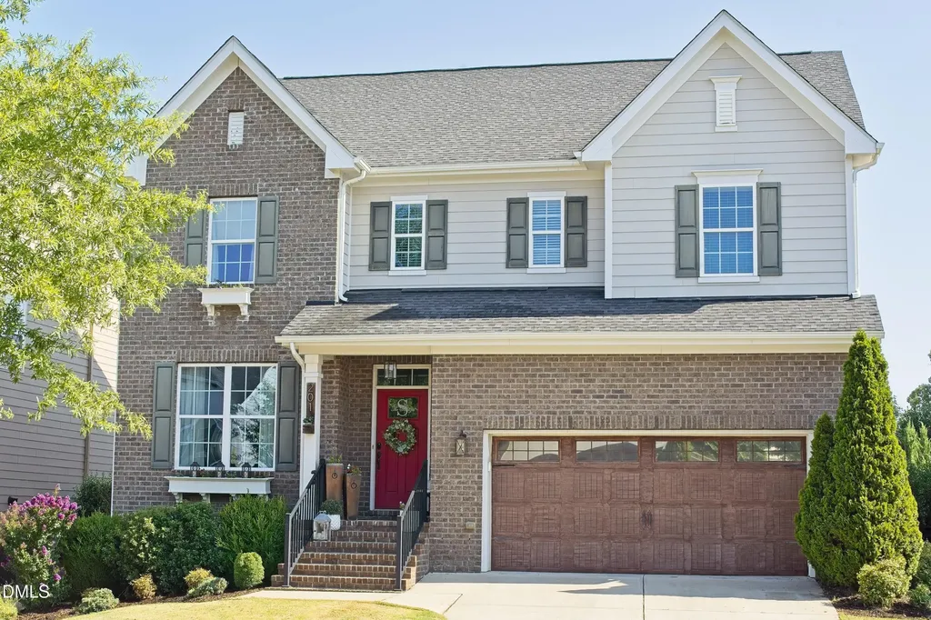 201 King Oak Street Holly Springs NC 27540