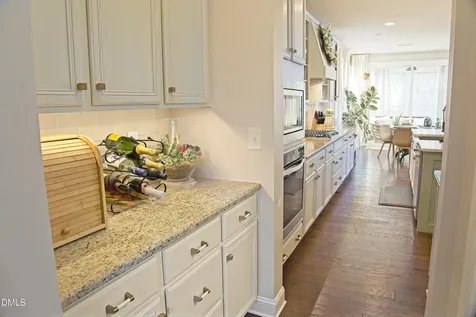 201 King Oak Street Holly Springs NC 27540