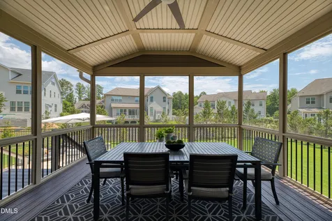 2817 Flora Oaks Way Apex NC 27523