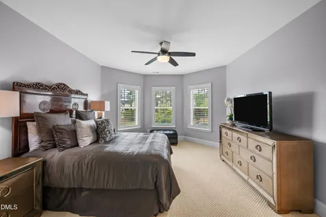 2817 Flora Oaks Way Apex NC 27523