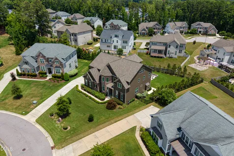 2817 Flora Oaks Way Apex NC 27523
