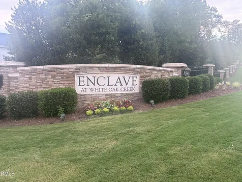 2817 Flora Oaks Way Apex NC 27523
