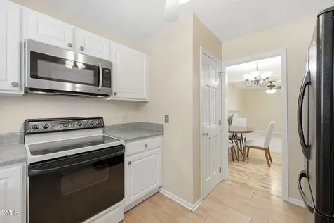 6624 English Ivy Lane Raleigh NC 27615