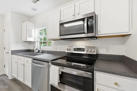 4232 Dalcross Road Raleigh NC 27610