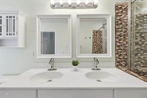 4232 Dalcross Road Raleigh NC 27610