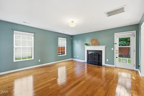 4232 Dalcross Road Raleigh NC 27610