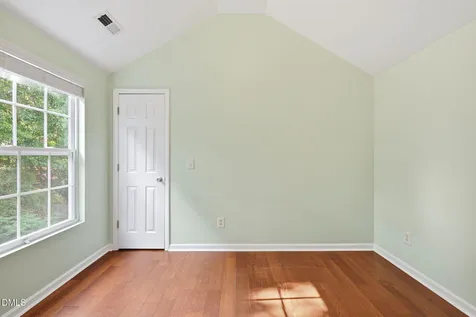 4232 Dalcross Road Raleigh NC 27610