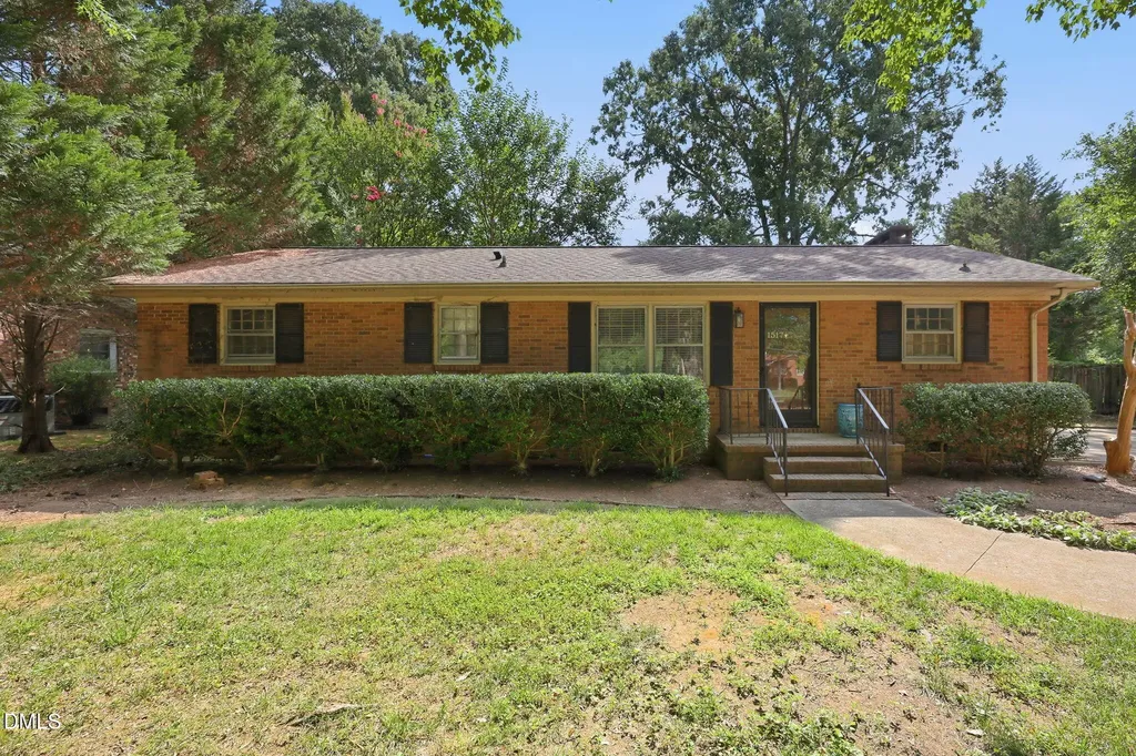 1517 Edith Street Burlington NC 27215