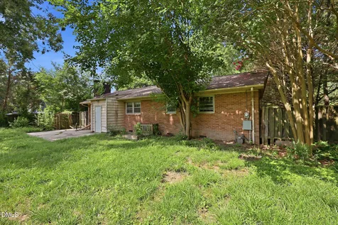 1517 Edith Street Burlington NC 27215