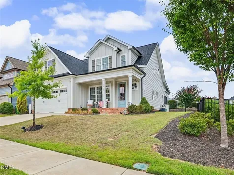 2907 Meadow Bluffs Way Fuquay Varina NC 27526