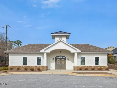 2907 Meadow Bluffs Way Fuquay Varina NC 27526