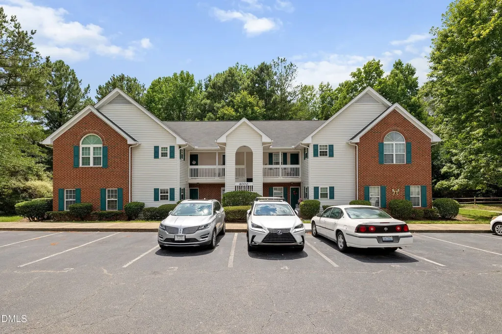 4022 Wellington Ridge Loop Cary NC 27518